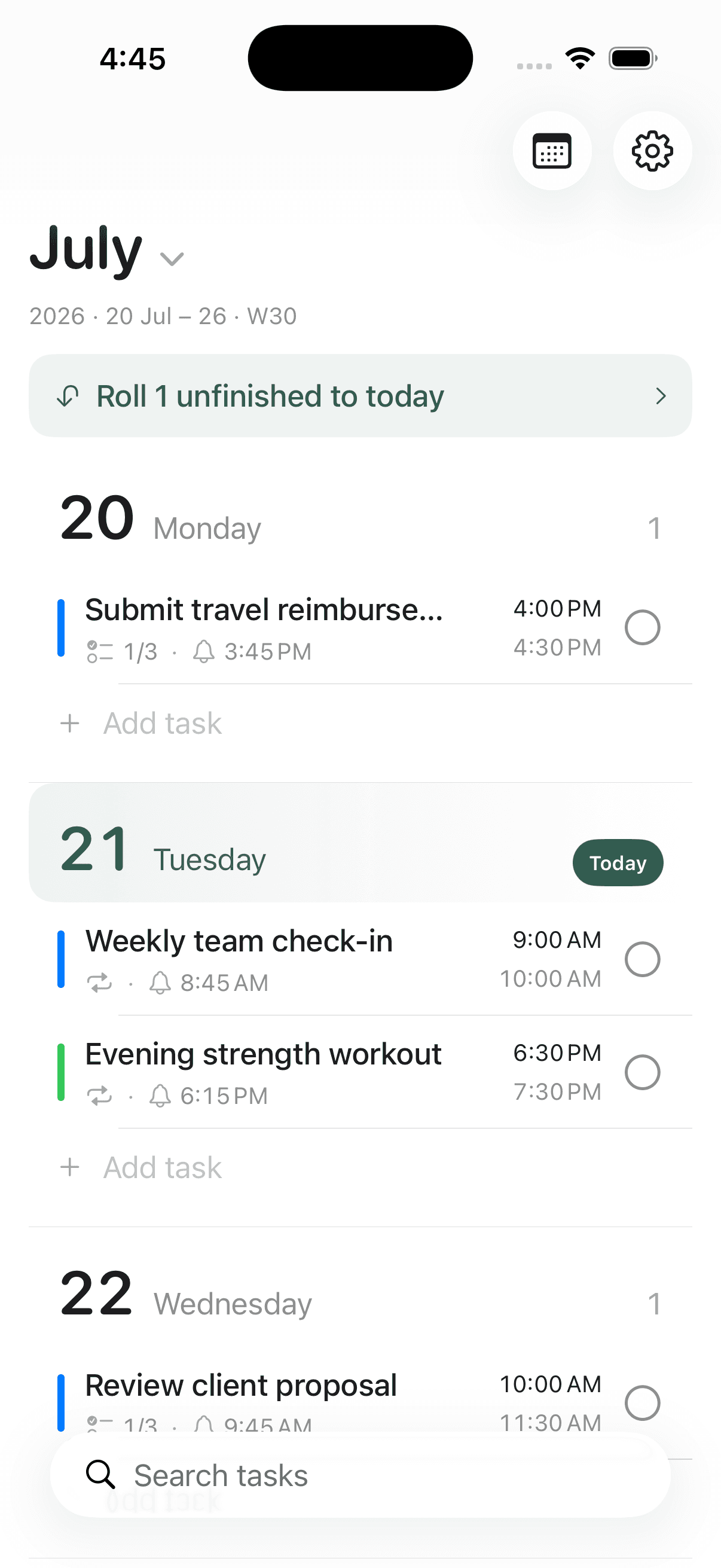 EverDay showing the current week on iPhone